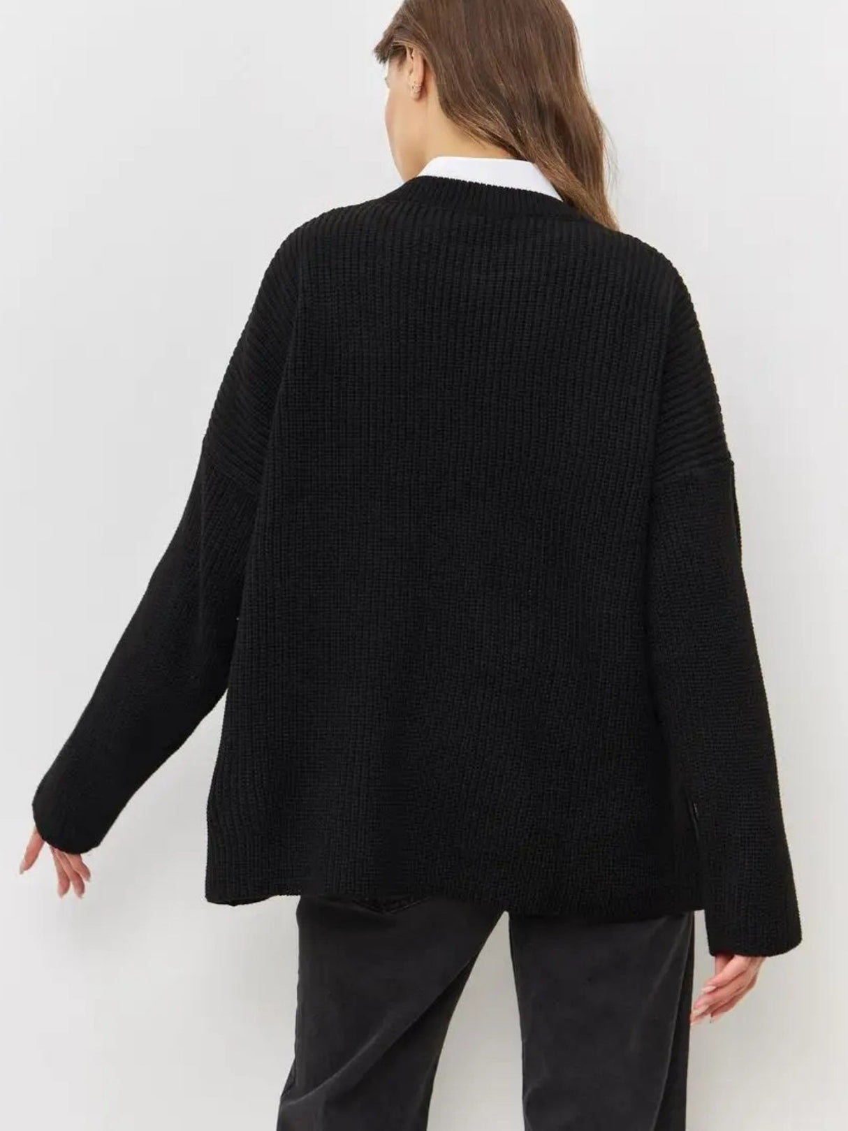 Liber Crew Neck Solid Color Knitted Sweater