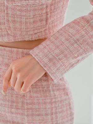 Elegant Two-piece Set: Sophisticated Jacket, Stylish Bodycon Fishtail Skirt, And Chanel-inspired Silhouette.