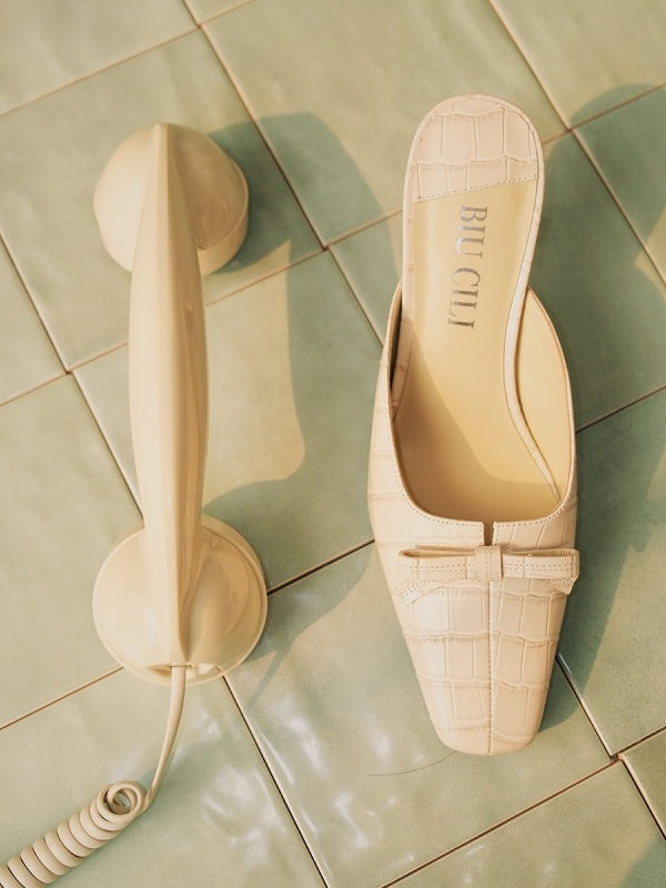 BIUCILI Original Design French-style Crocodile-patterned Cowhide Bow Low-cut High-heeled Mule Slippers For Women.