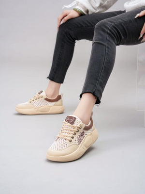 Large Mesh Women's Casual Sports Shoes