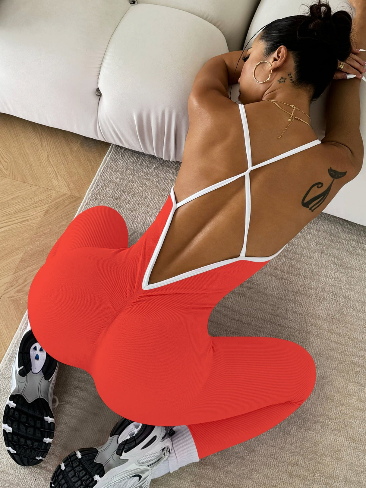 Ärmelloser, schnelltrocknender Sport-Yoga-Jumpsuit mit farblich abgesetzten Hosenträgern aus Garn