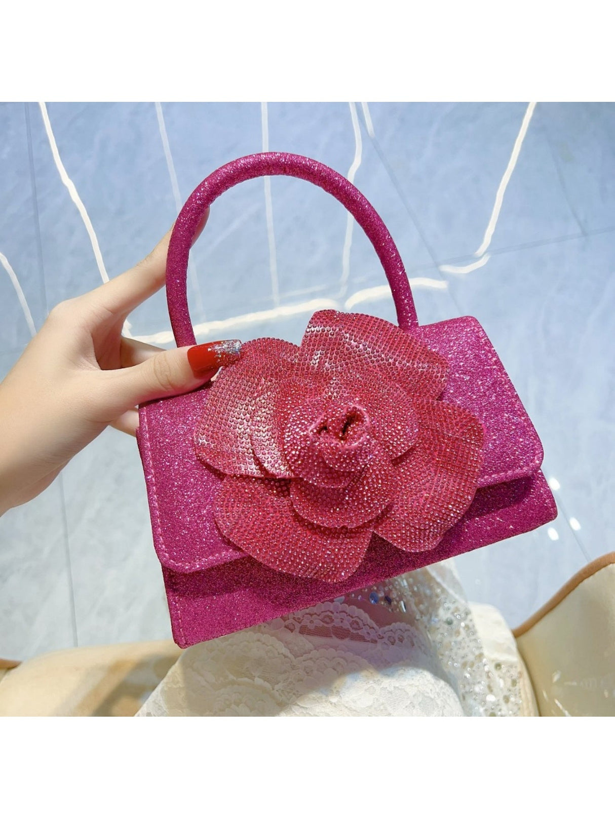 Liber Four Seasons ACC Flower Small Square Bun