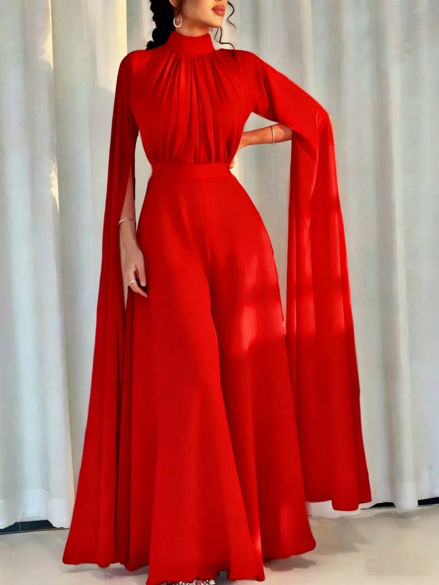 Combinaison-robe de soirée plissée en mousseline à jambes larges avec cape