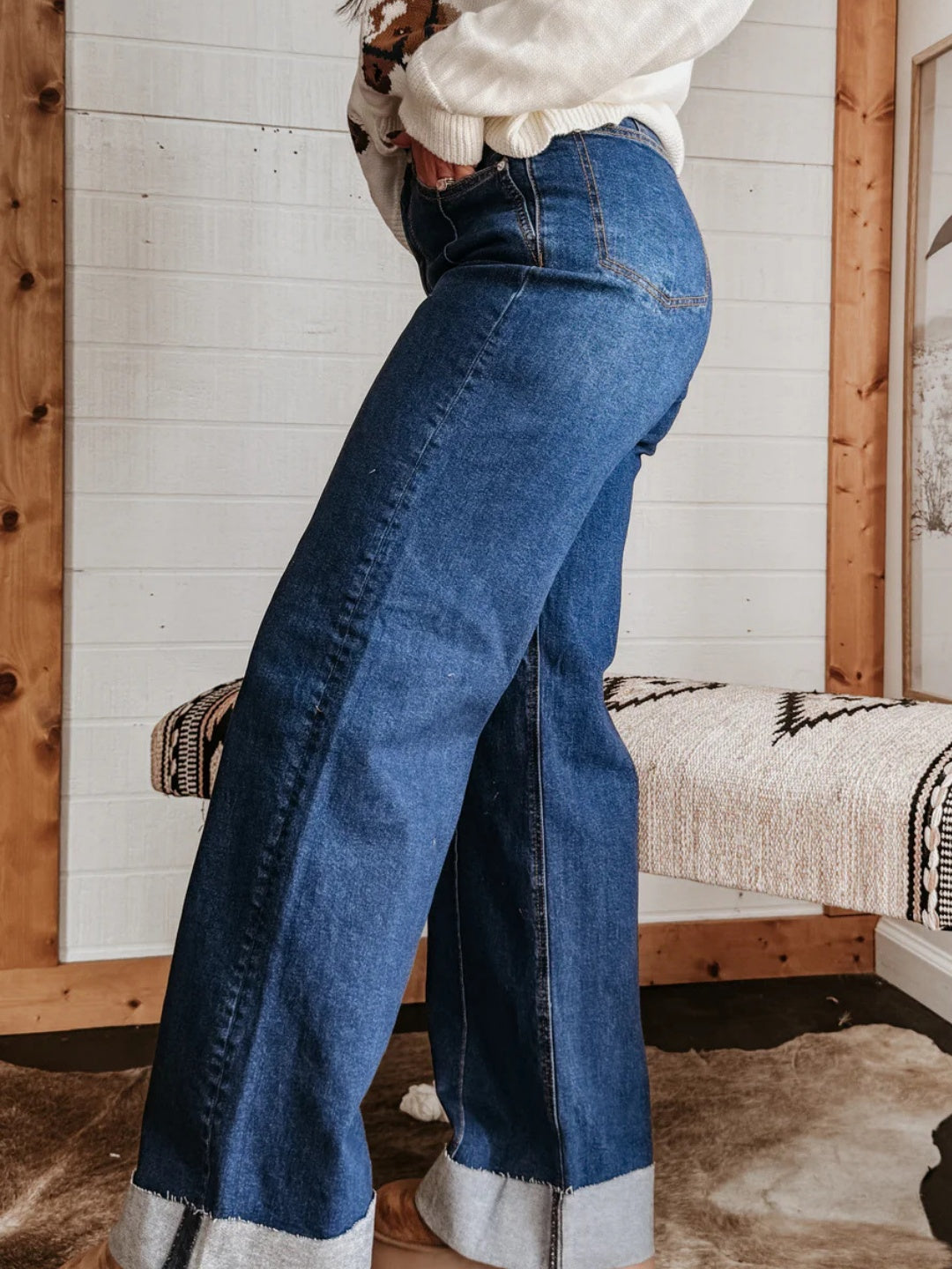 Stretch Mid-rise Straight-leg Distressed Jeans