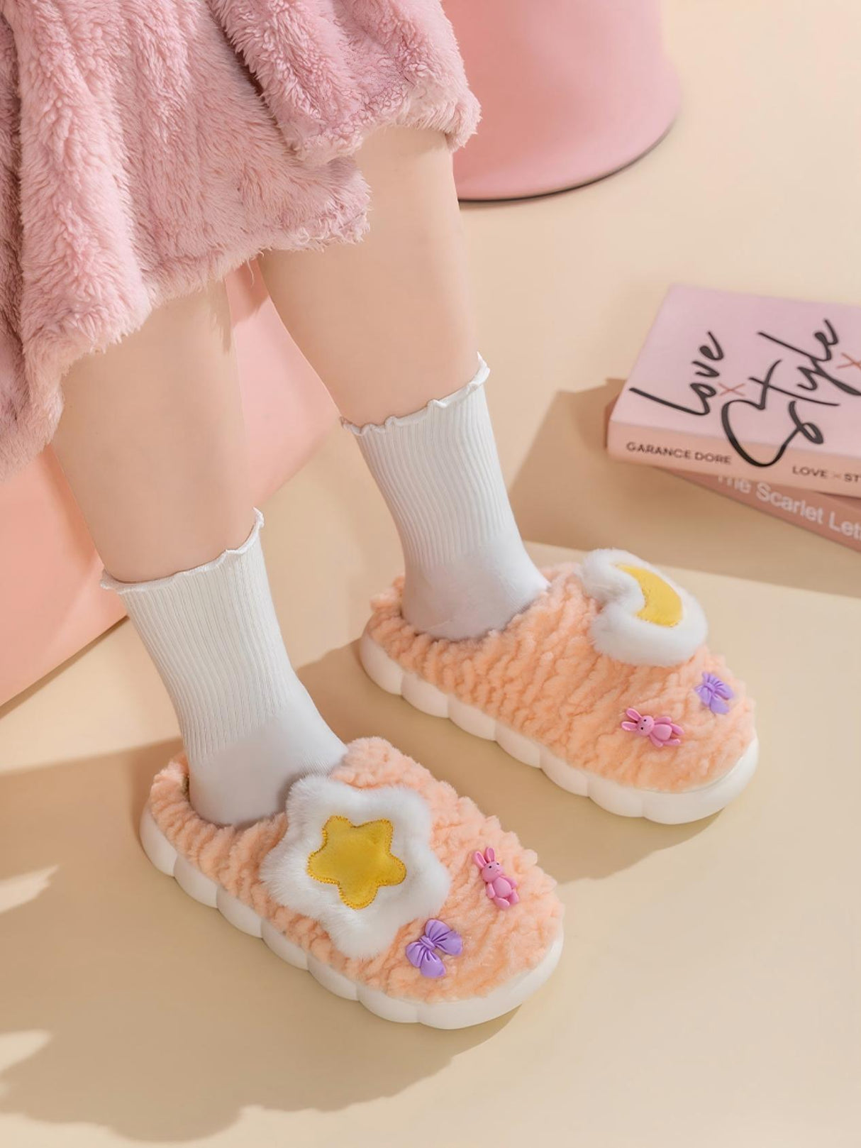Colorblock Floral Slippers