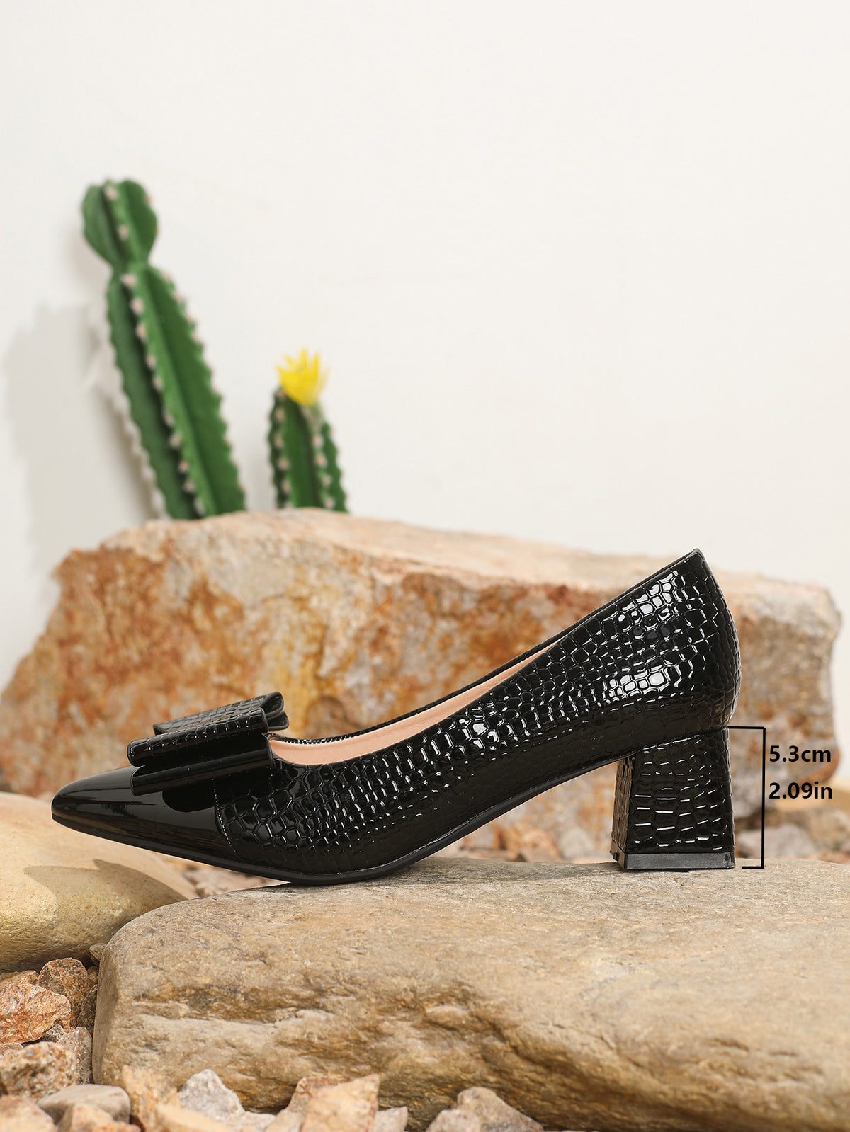 Bow-tie Pointed-toe Embossed Patchwork High Heels