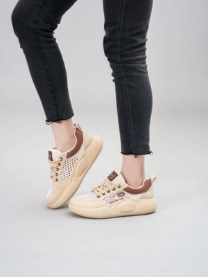 Large Mesh Women's Casual Sports Shoes