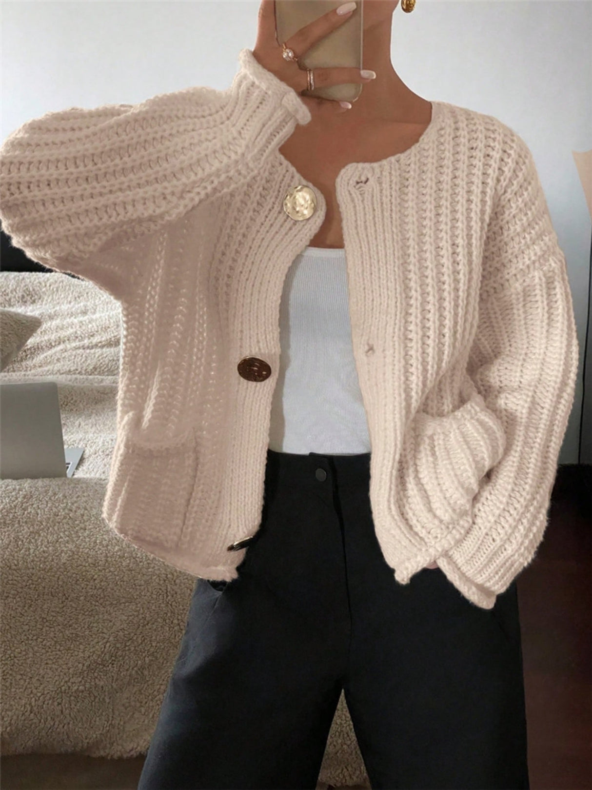 Three-button Pocket Round Neck Long Sleeve Cardigans