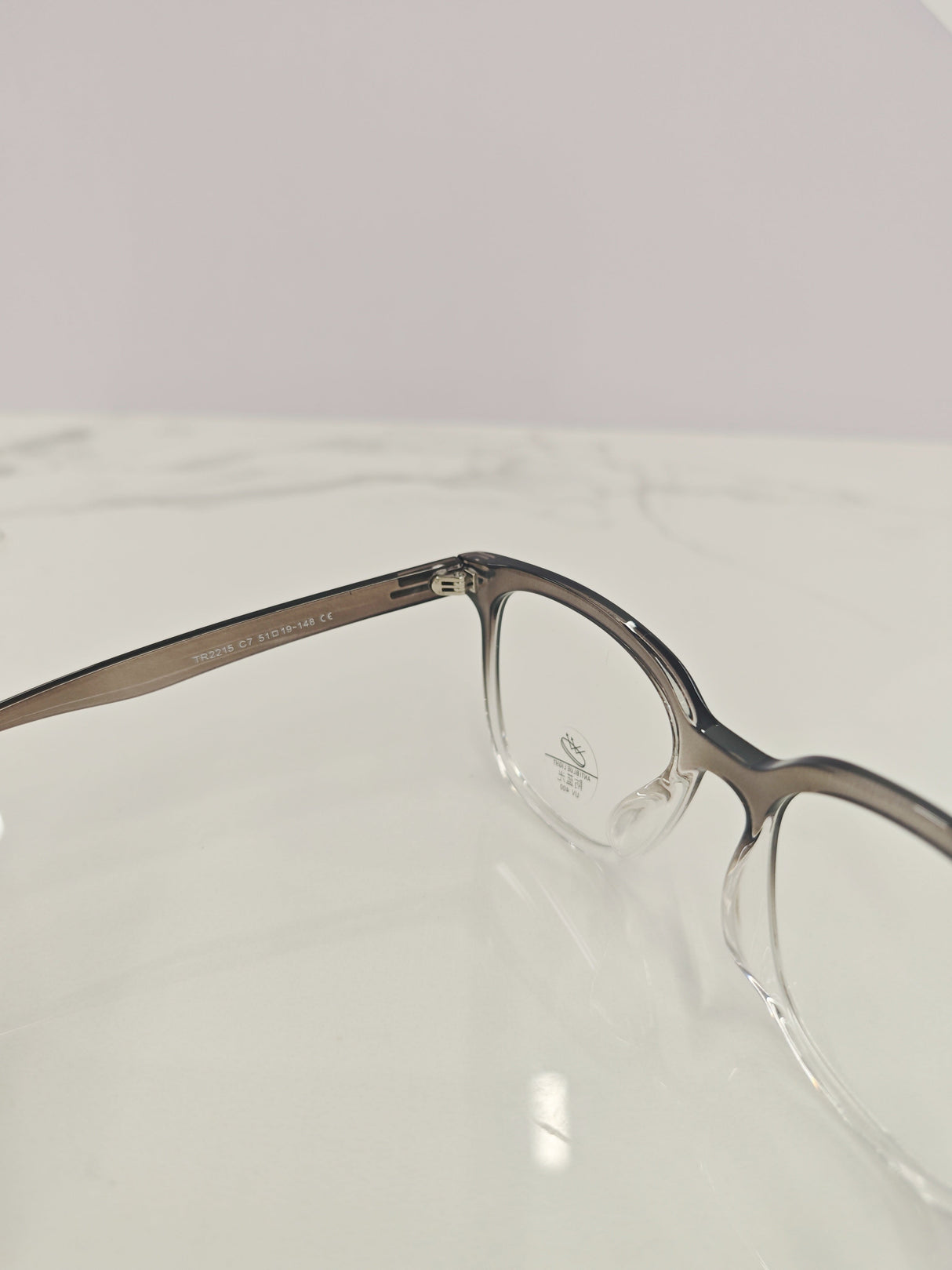 Gradient-colored Eyeglasses