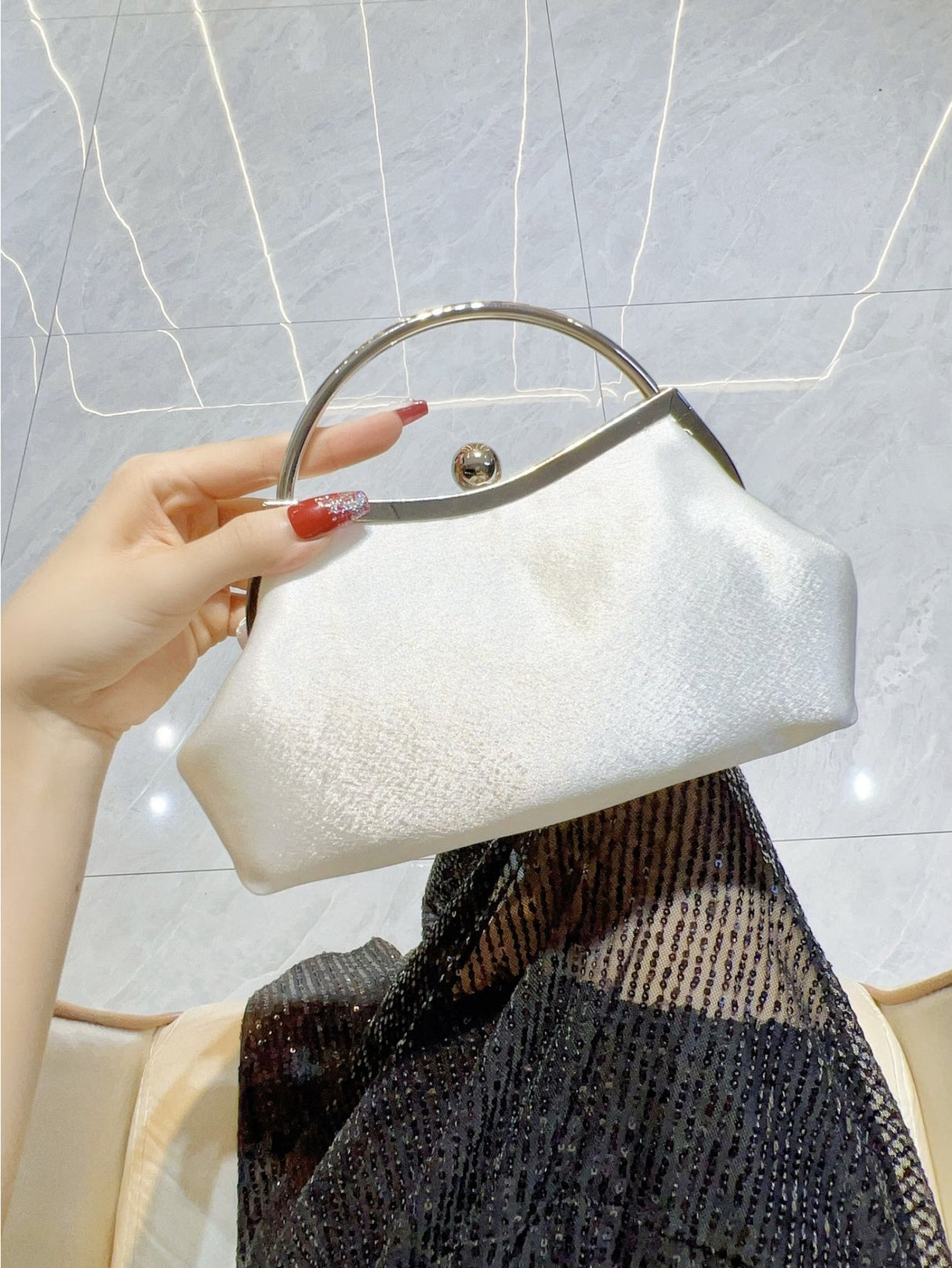 Liber Four Seasons ACC Pearl Bow Cloud Bag