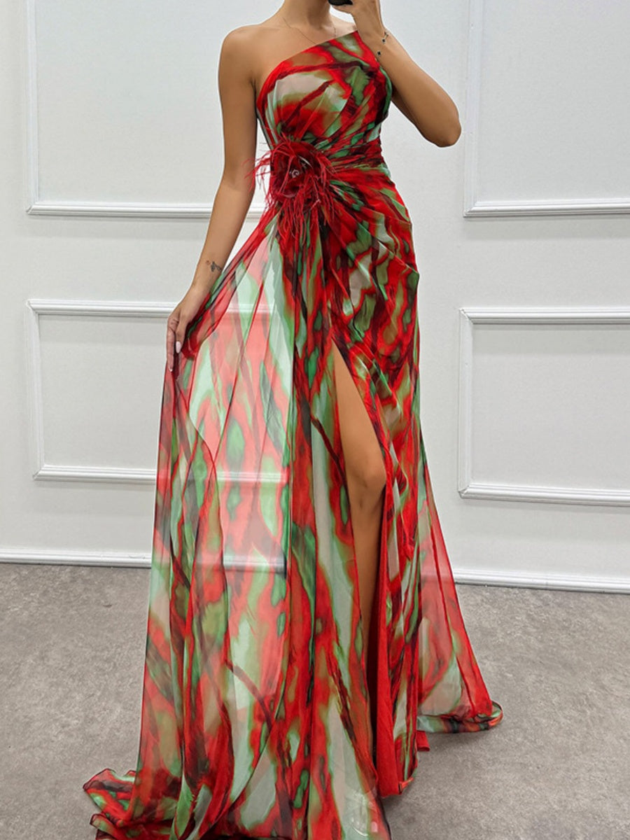 Sloping Shoulders Printed Reunion Maxi Dresses