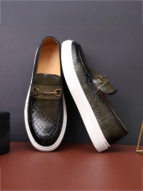 Snakeskin Embossed Horseshoe Buckle Slip-on Loafers