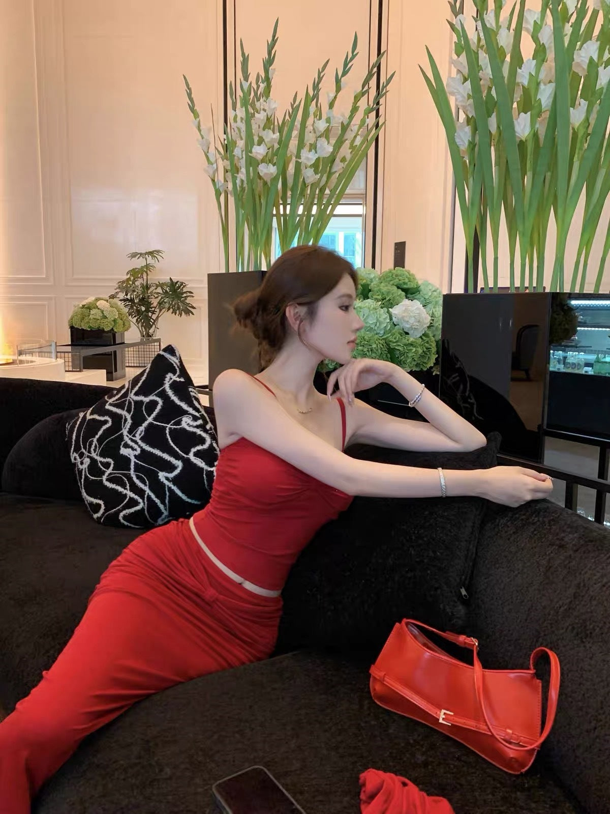 [Three-piece Set Including Bra Pads] Stunning Red Cardigan Camisole Skirt Set