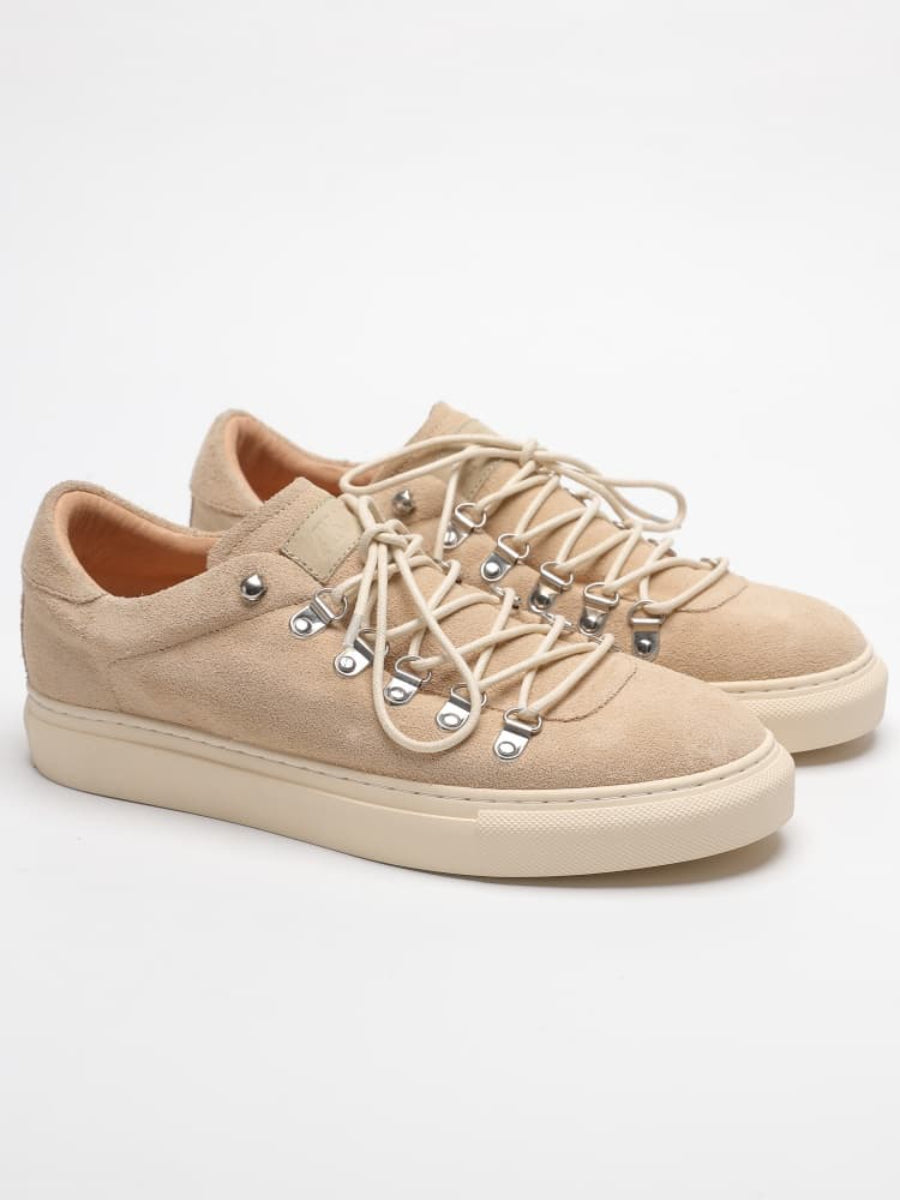AKAIFU Classic Retro Low-top Calfskin Casual Sports Flat Trendy Sneakers, Men's And Women's Style