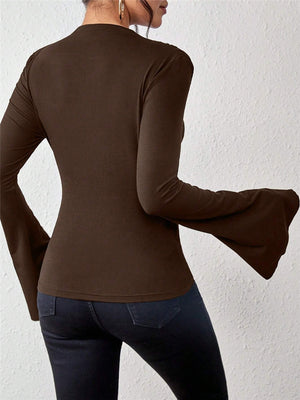 Design-forward Flared Sleeve Stand Collar Slim Fit T-shirt