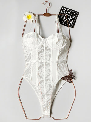 Lace Patchwork See-through Fishbone Backless Halter Top Bodysuits