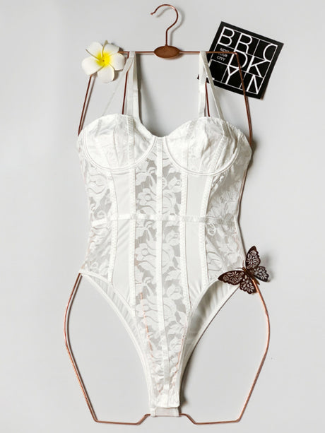 Lace Patchwork See-through Fishbone Backless Halter Top Bodysuits