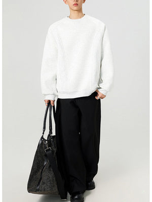 Sweat-shirt sans col à empiècements et structure carrée