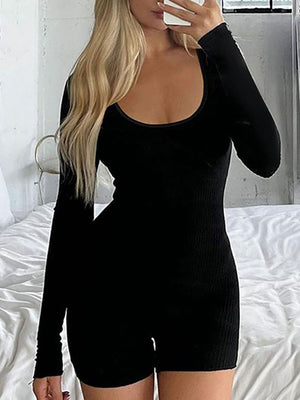 Langärmliger, figurbetonter Jumpsuit mit sexy Taille