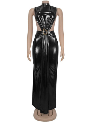 Abendkleid mit metallischem Glanz, hohem Kragen, Armband, ärmellos, mit Schlitz, Maxikleid