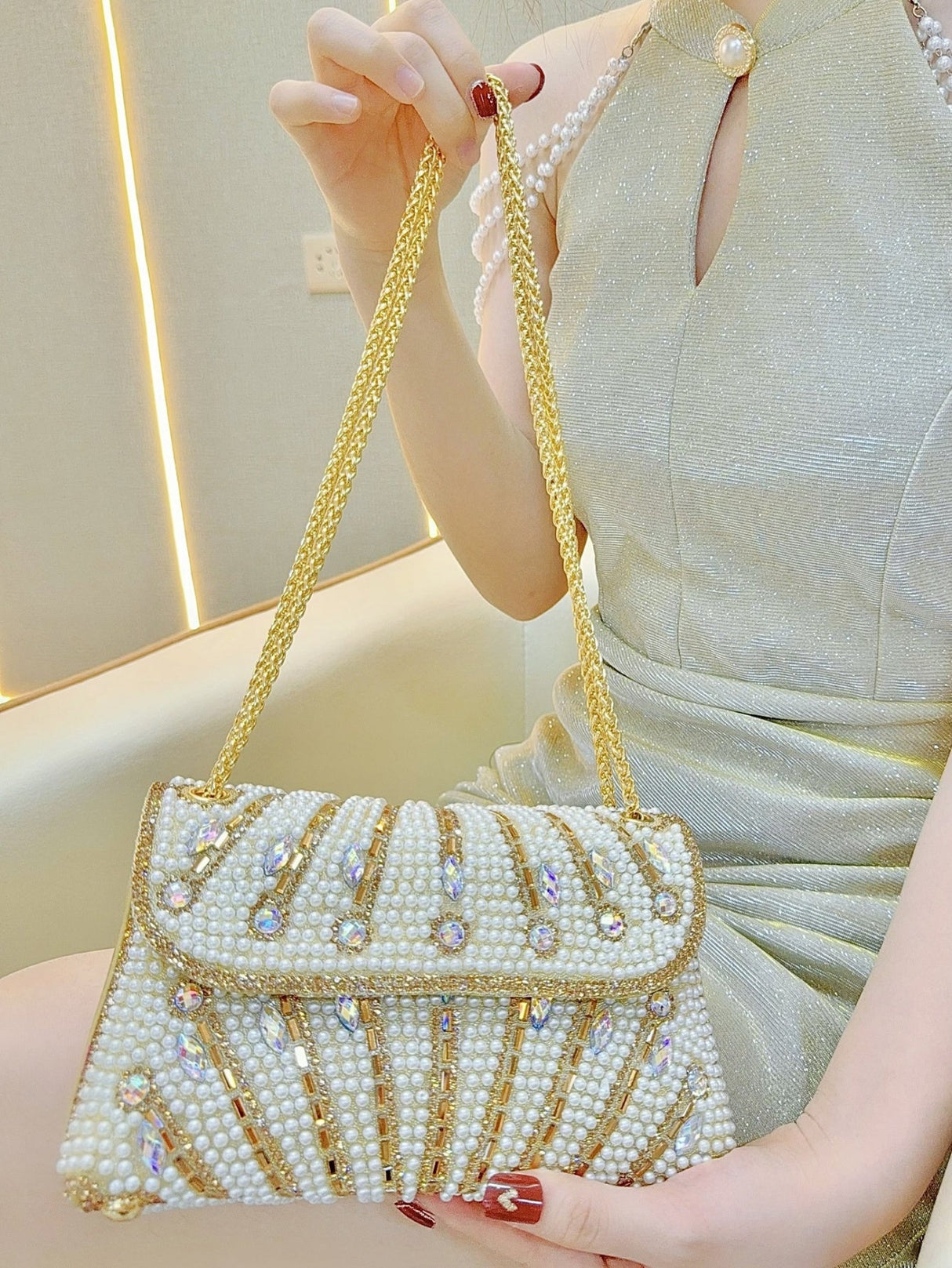 Liber Four Seasons ACC Beaded Diamond Dumpling Bun