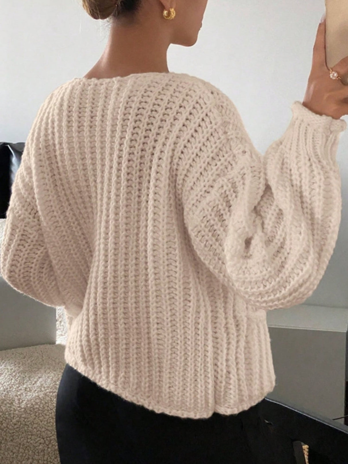 Three-button Pocket Round Neck Long Sleeve Cardigans