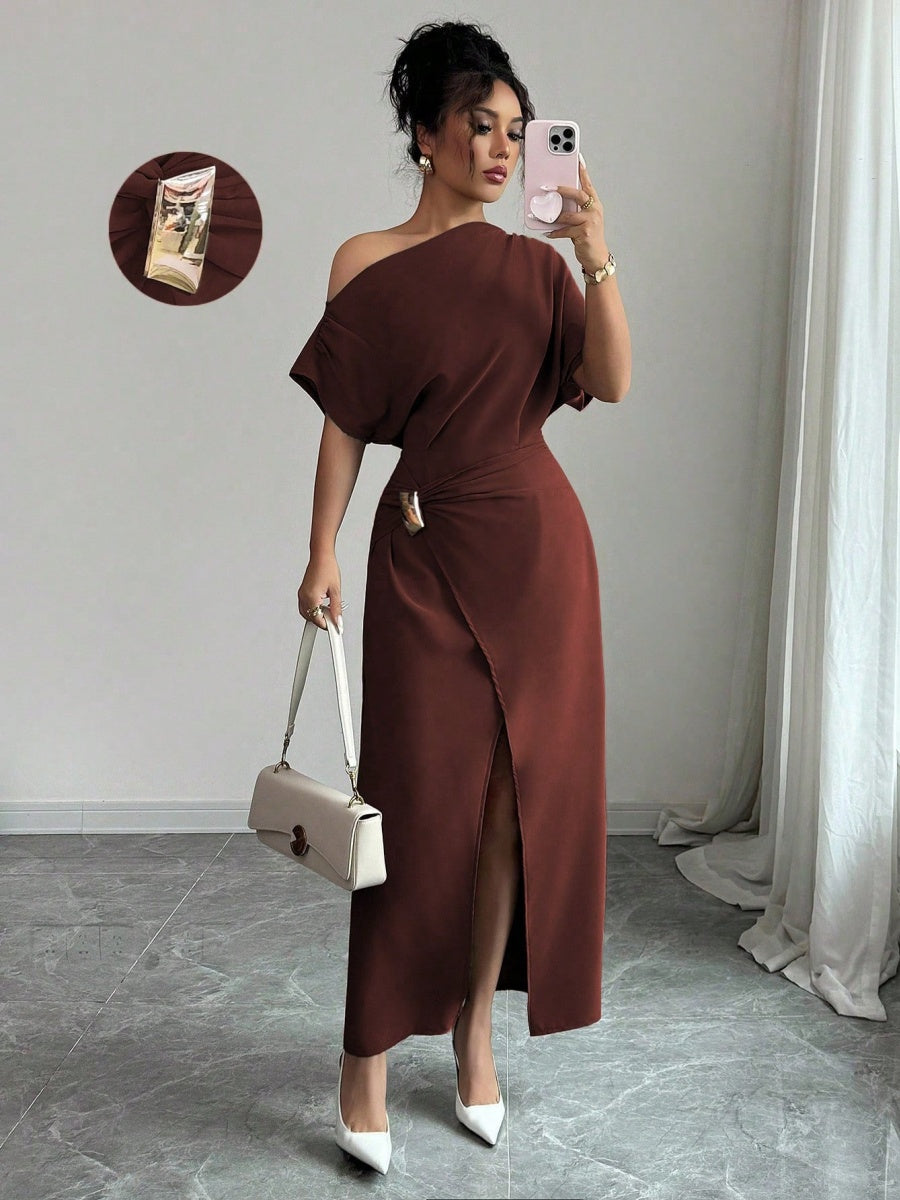 Off-shoulder Slit Commuting Maxi Dresses