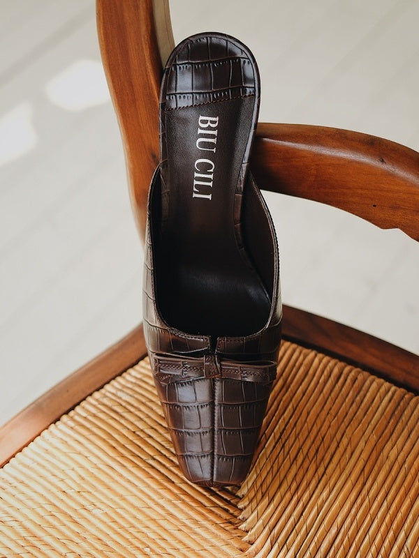 BIUCILI Original Design French-style Crocodile-patterned Cowhide Bow Low-cut High-heeled Mule Slippers For Women.