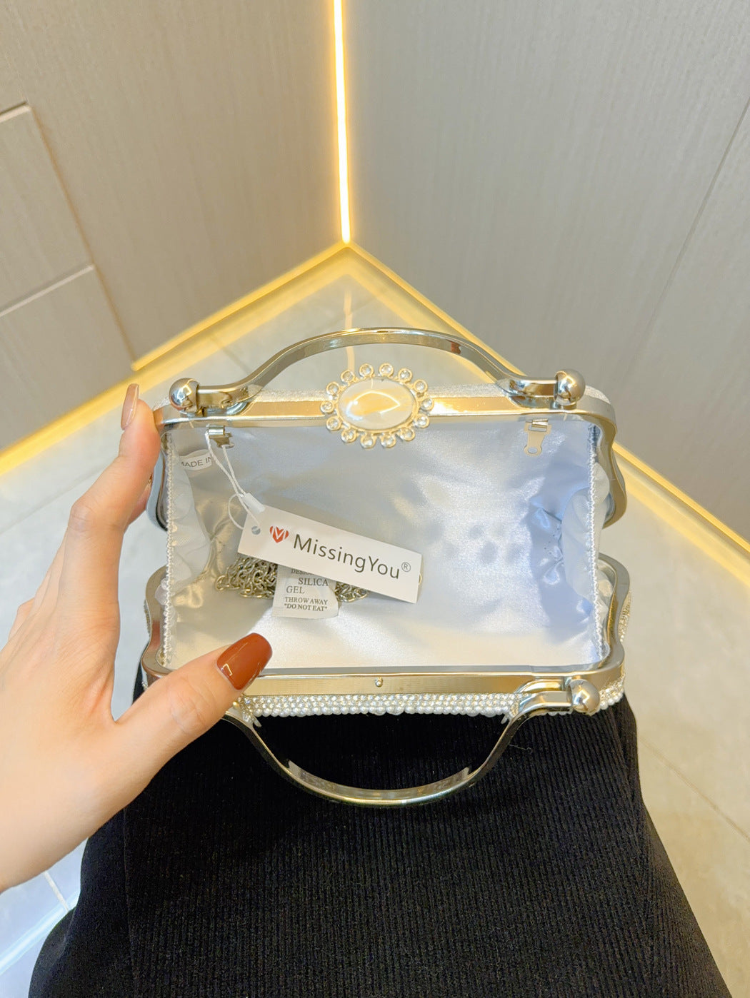 Liber Four Seasons ACC Pearl Cloud Bag