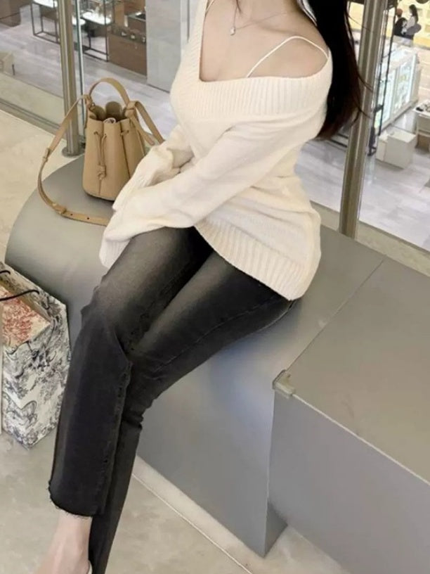 Slim-fitting Knit Sweater