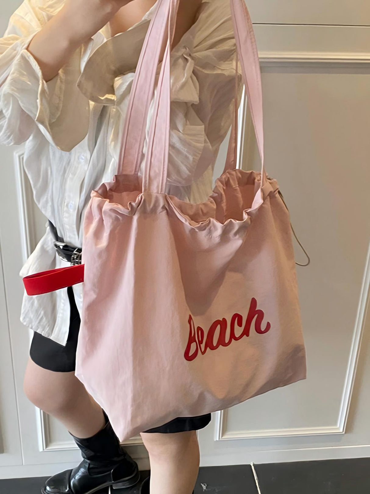 Letter Print Large Capacity Lightweight Drawstring Shoulder Bag