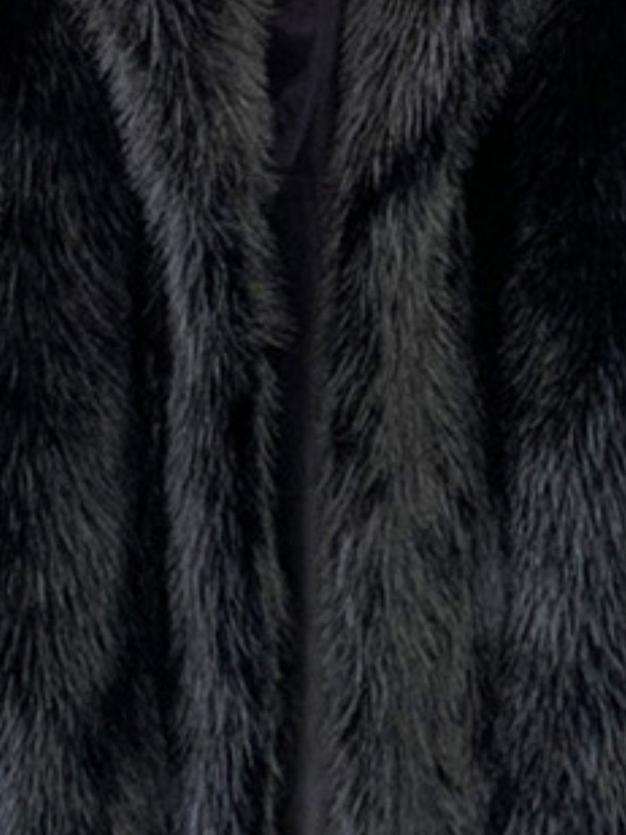 Langer Kunstpelzmantel für Partys