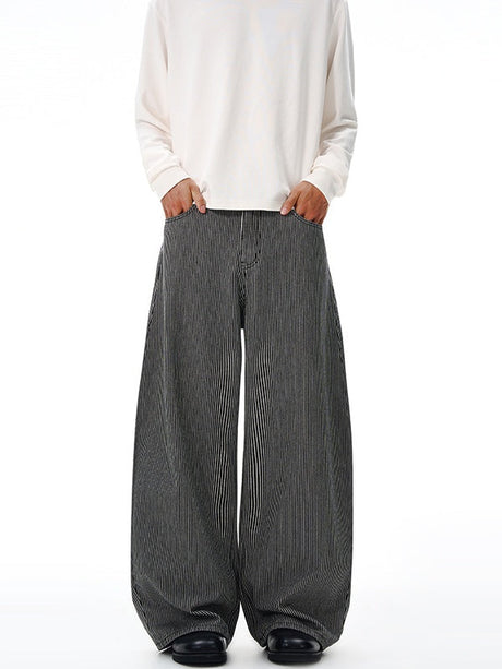 Liber Autumn Neutral wear Color matching Jeans