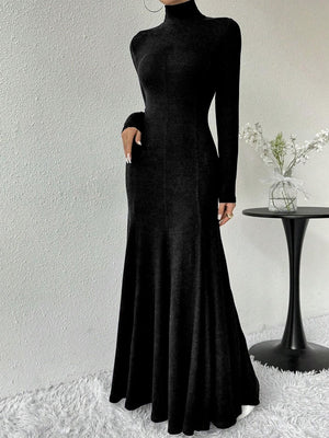 Fishtail Velvet Turtleneck Tight Fit Hip-length Dress