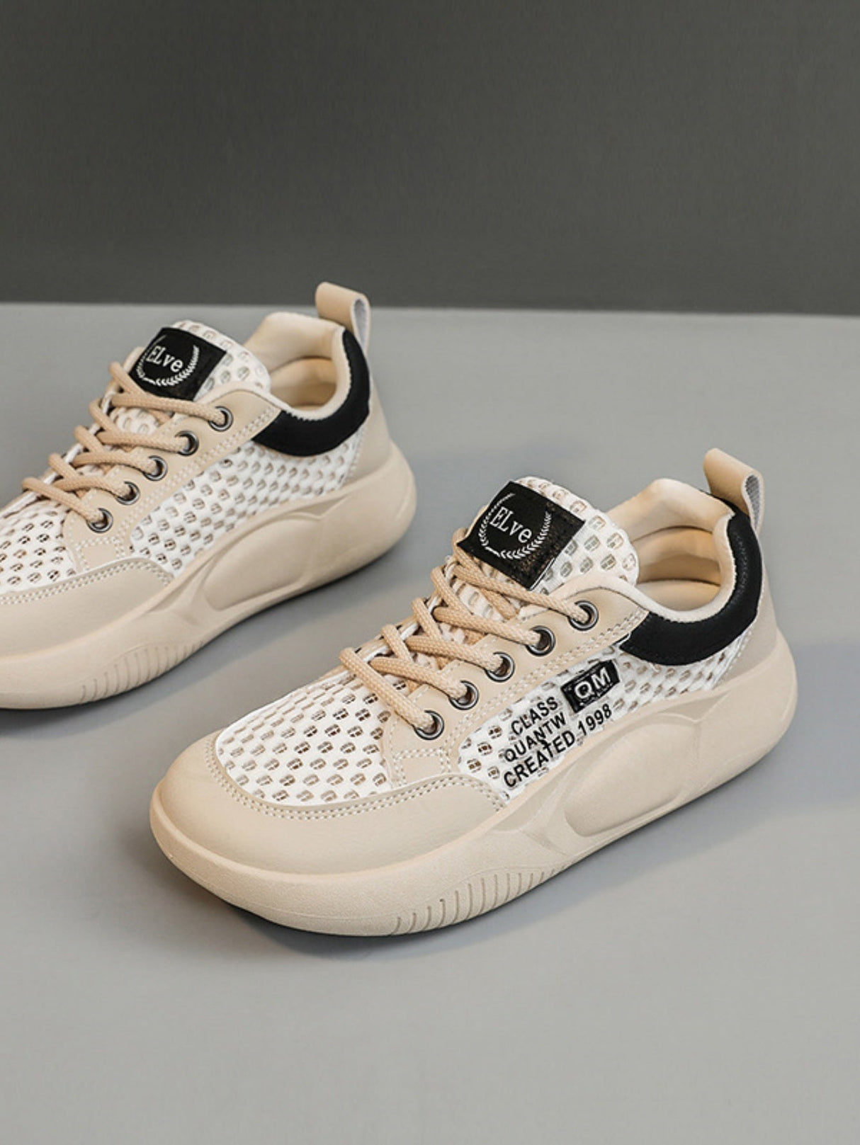 Large Mesh Women's Casual Sports Shoes