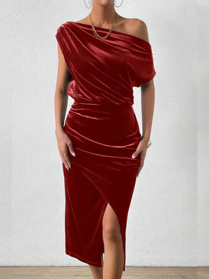 Velvet Sloping Shoulders Pleated Midi Dresses