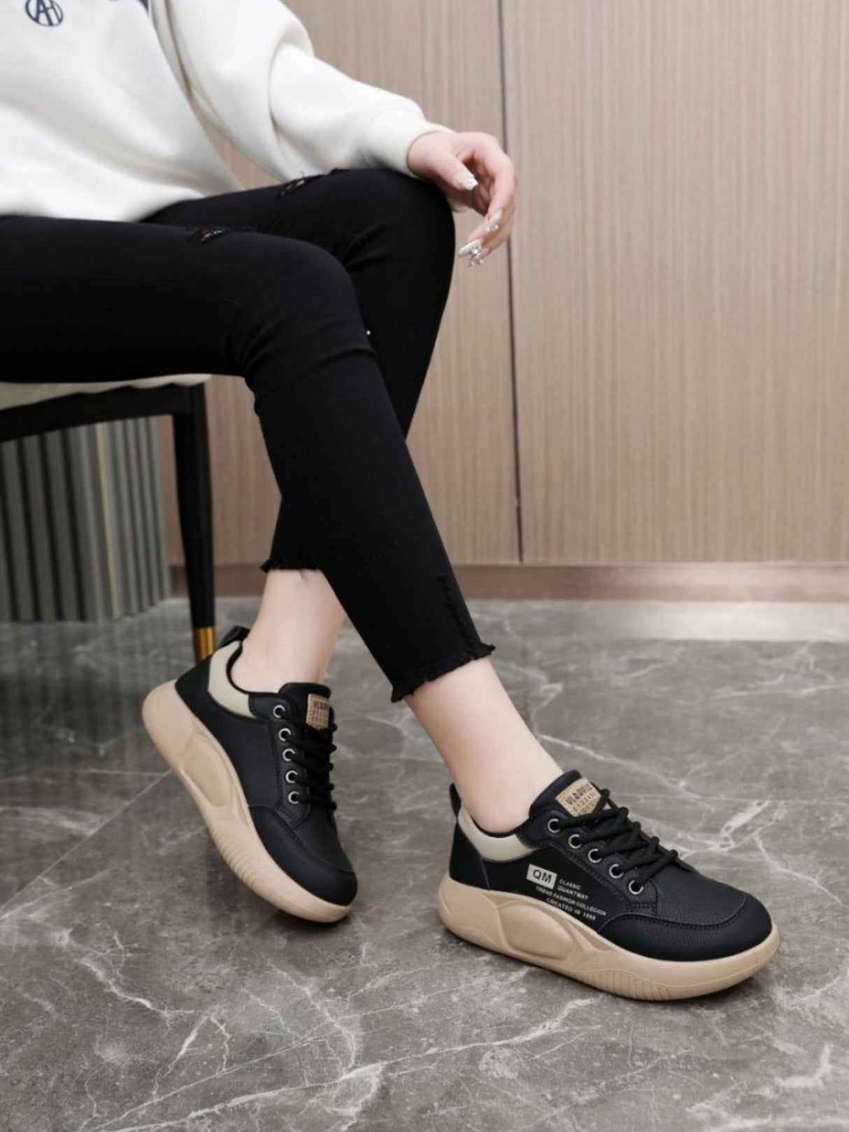 Women's Thick-soled Casual Sneakers