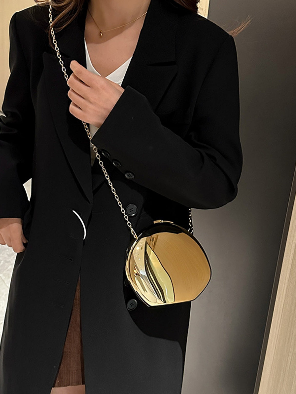 Oval Acrylic Seashell Evening Crossbody Bag