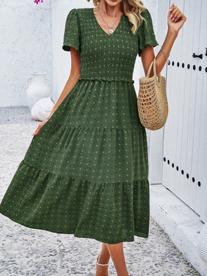 Polka Dots V-neck Tucking And Waist-cinching Short Sleeves Maxi Dresses