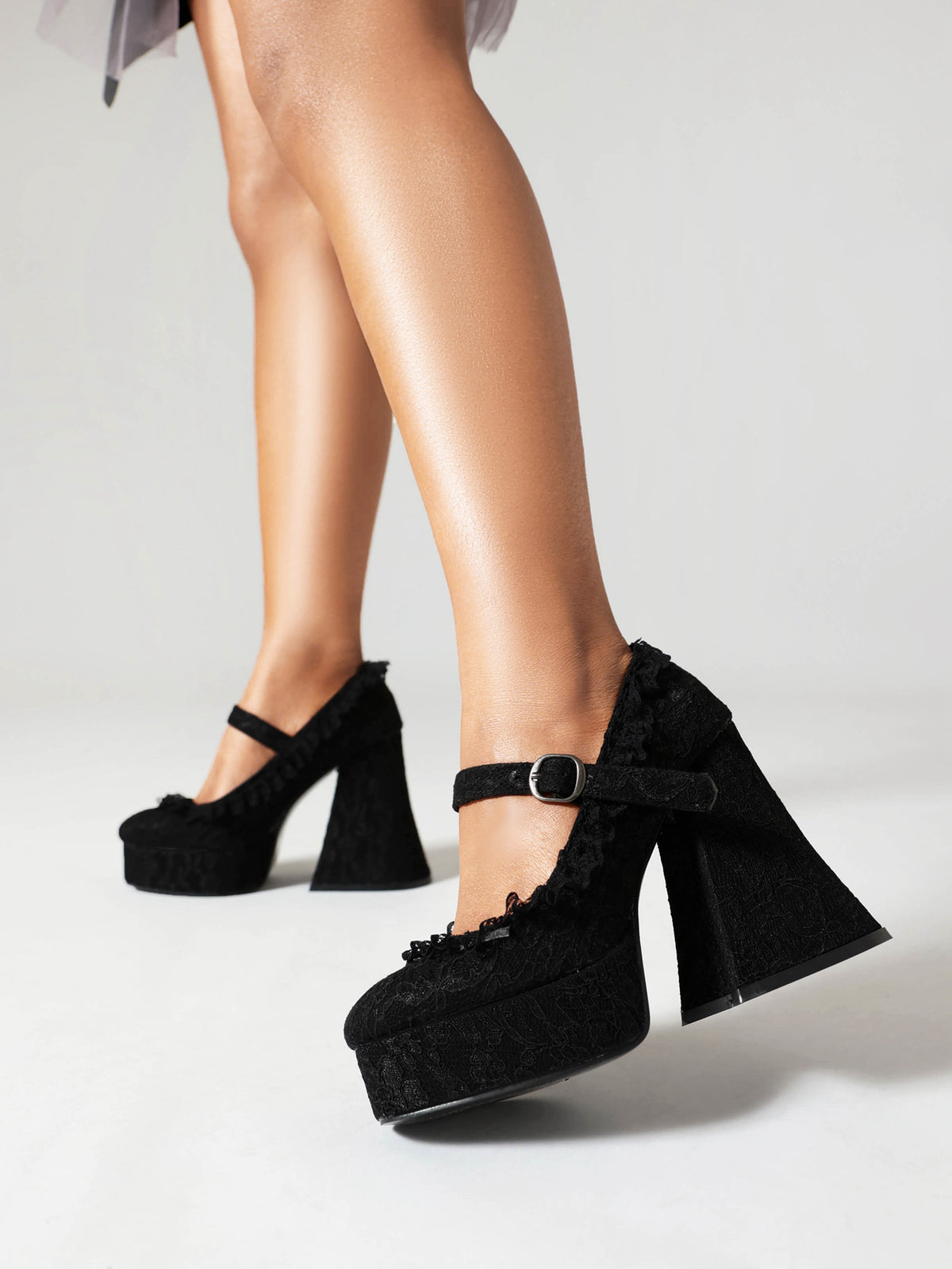 Platform Mary Jane Shoes With Strappy Soles And Lace Details 6639