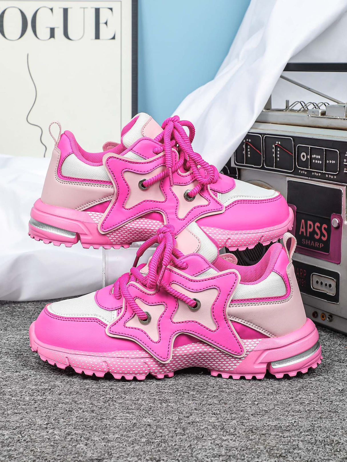 Star-shaped Decorative Women's Casual Sneakers