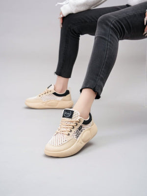 Large Mesh Women's Casual Sports Shoes