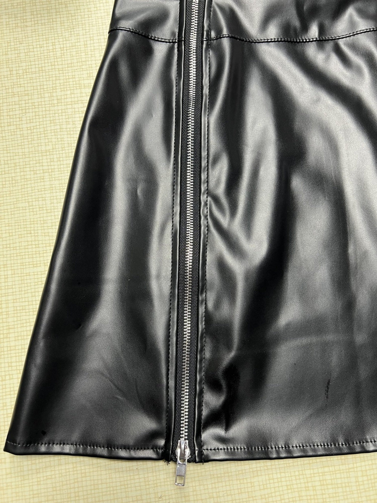 Double Zipper High-waisted Hip-hugging PU Leather Short Skirts