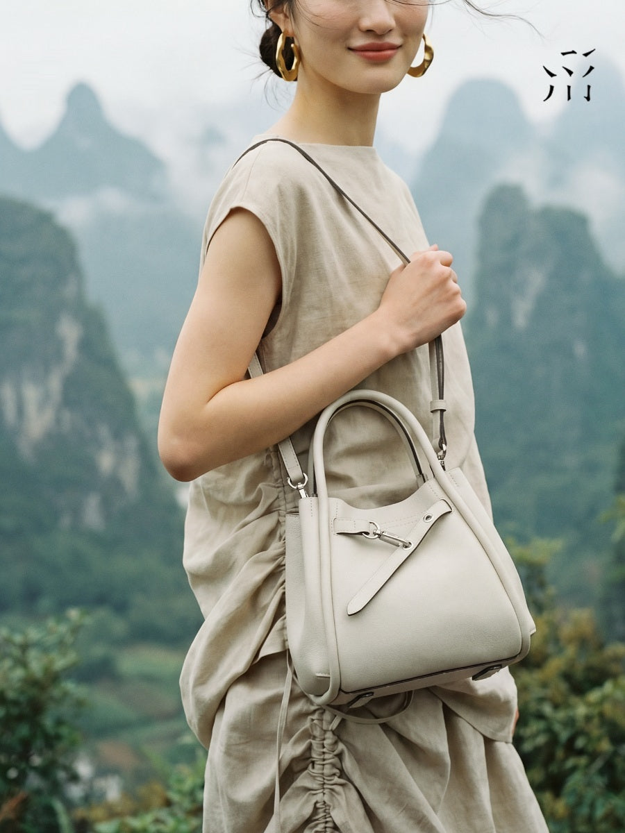 Straightforward Small Rice Basket, Vegetable Tanned Top Grain Cowhide Leather Commuter Summer Handbag, Water Bucket, Women's Tote Bag