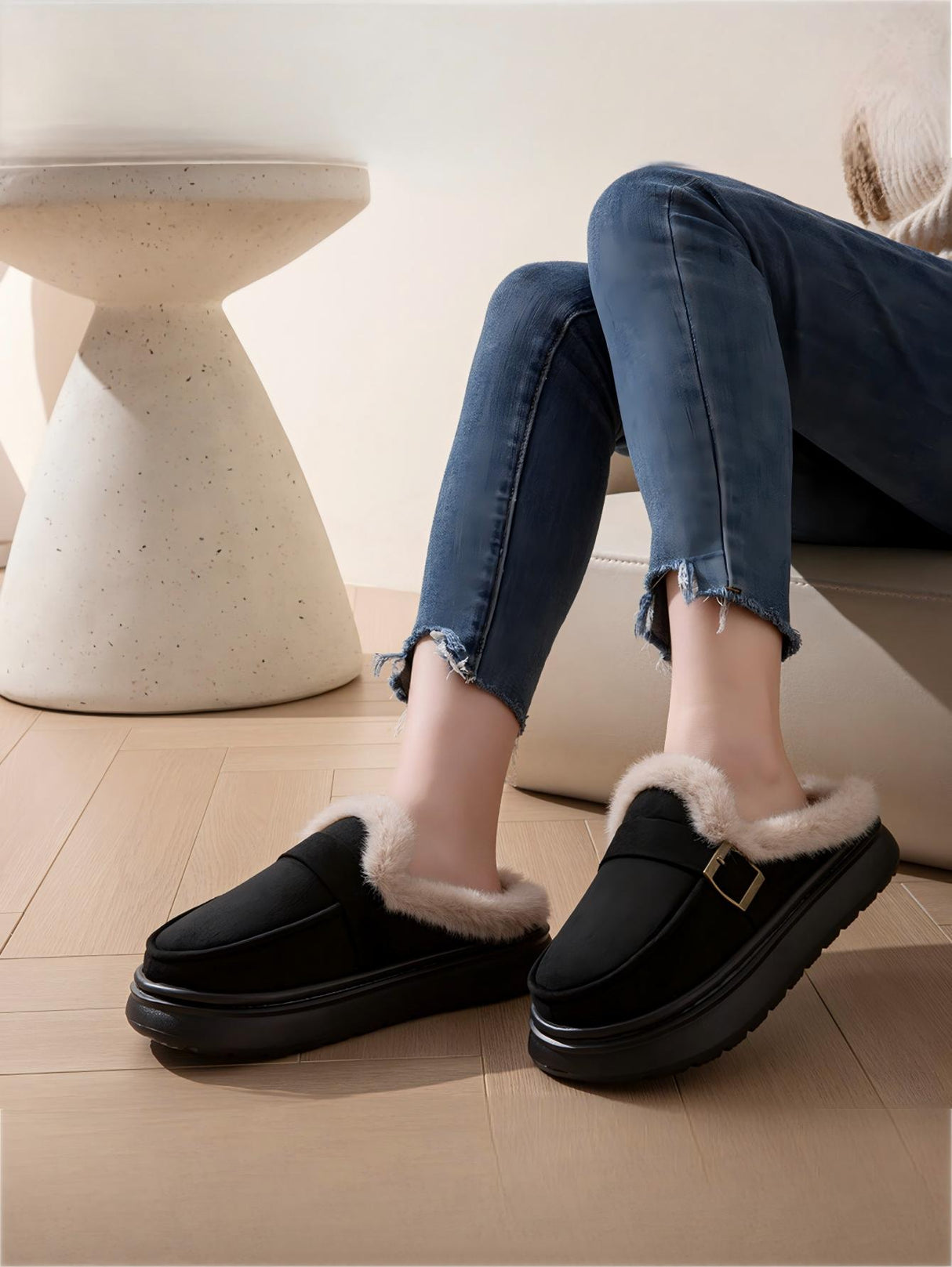 Solid Color Thick-soled Slippers