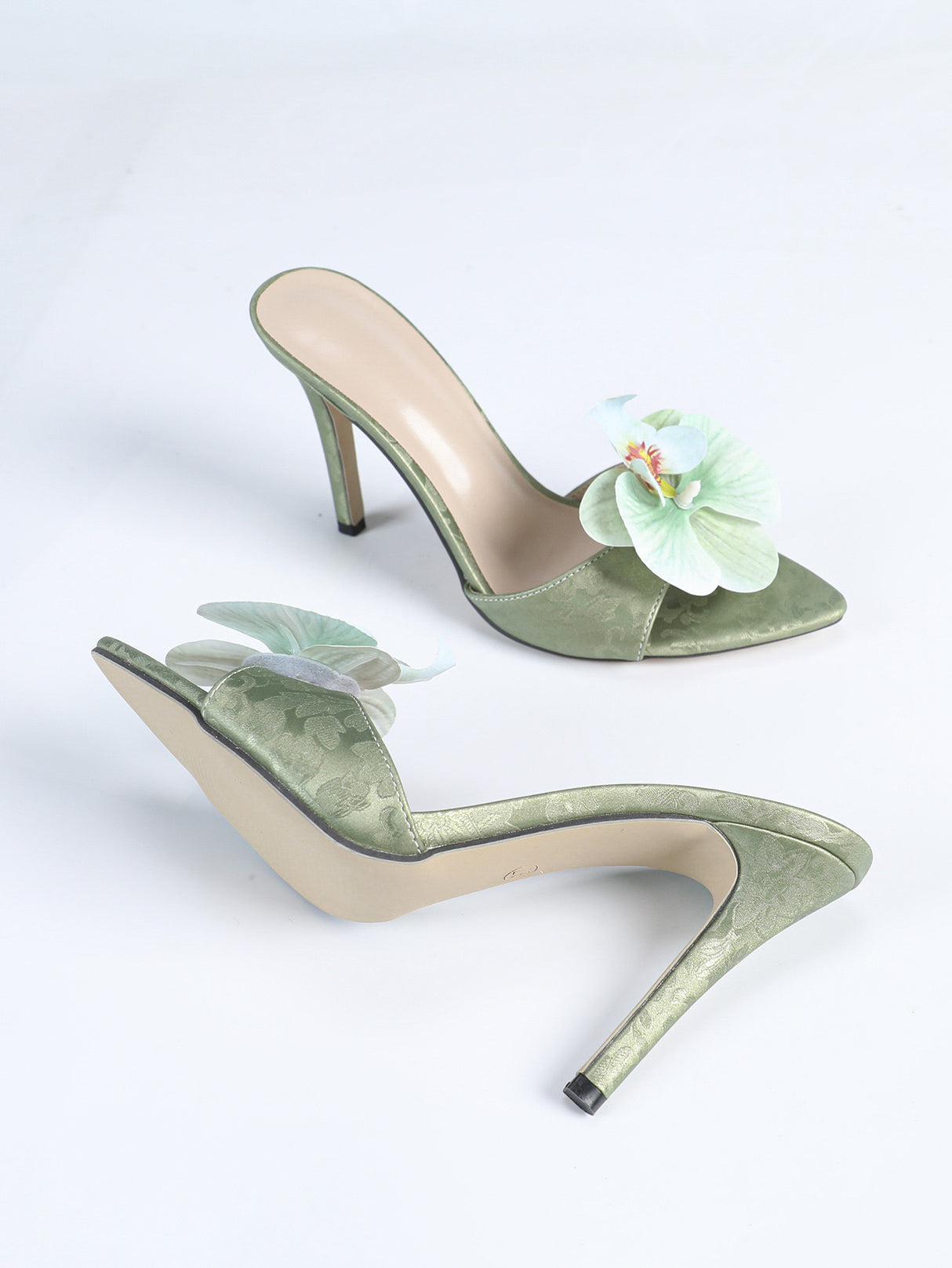 Emerald Green Three-dimensional Floral High-heeled Sandals