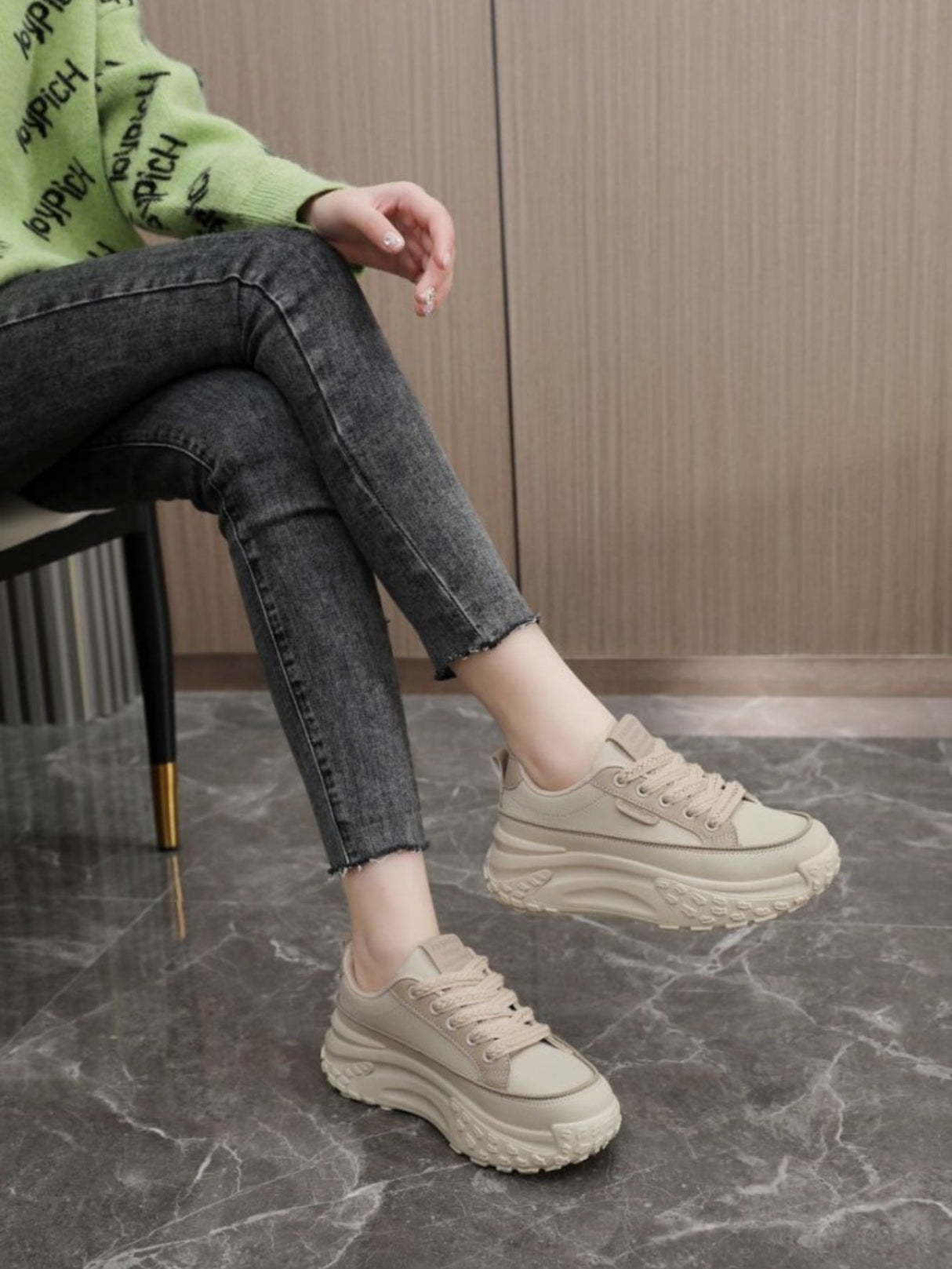 Women's Thick-soled Casual Sneakers