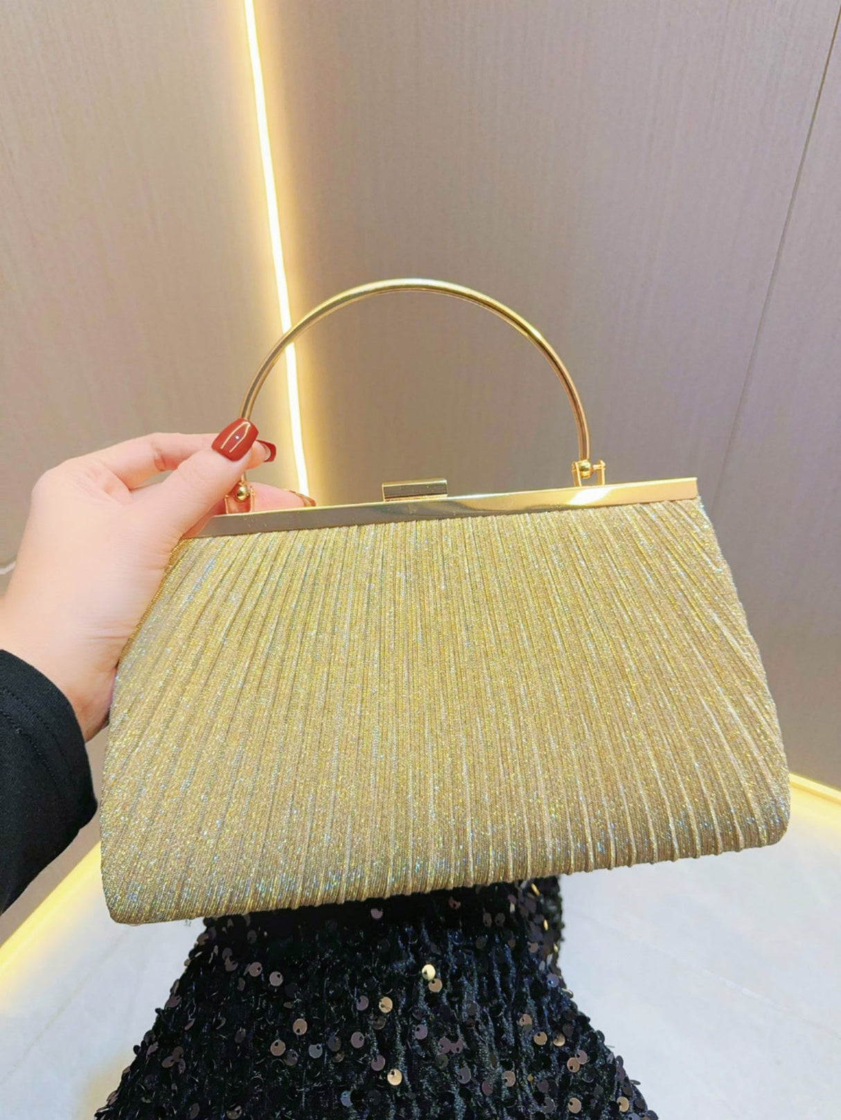 Liber Four Seasons ACC Sequined Small Square Bag