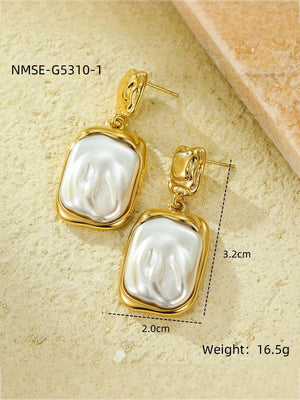 Sweet pearl shaped earrings