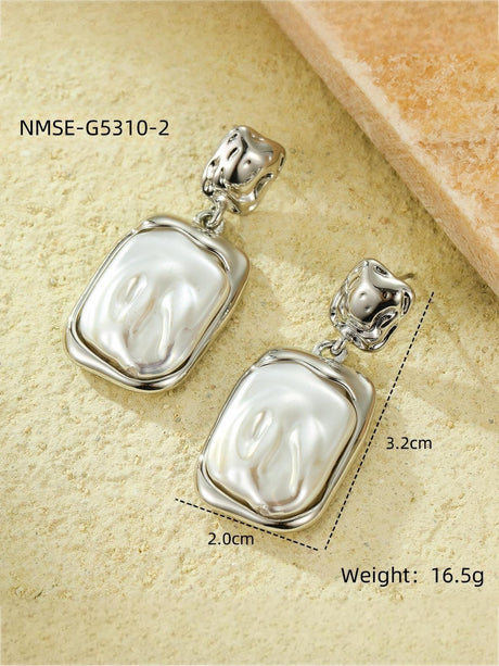 Sweet pearl shaped earrings